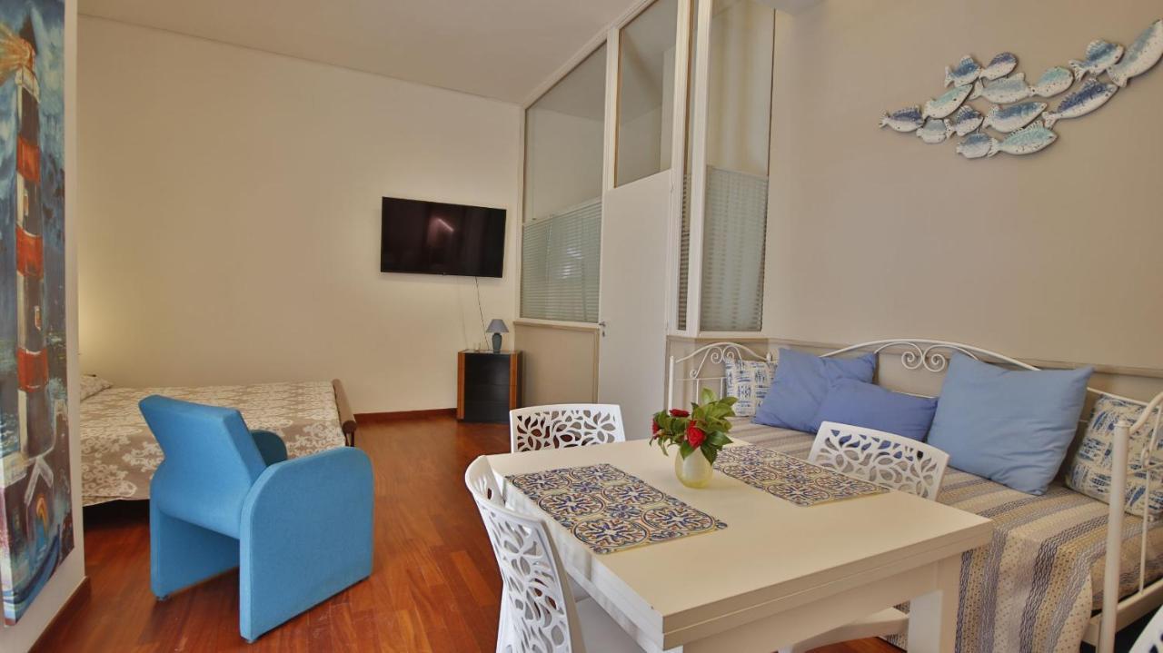 Casa Levante A 75 Mt Dalla Spiaggia Monopoli Exterior foto
